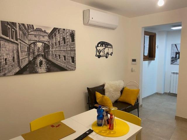 Casabella Chioggia Casa Indipendente Con Corte Eksteriør billede